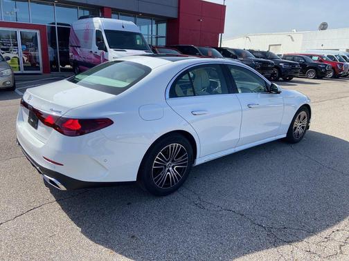 Polar White 2026 Mercedes-Benz E-Class