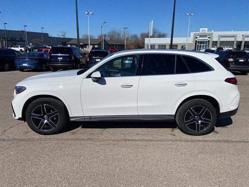 Polar White 2025 Mercedes-Benz GLC 300 4MATIC
