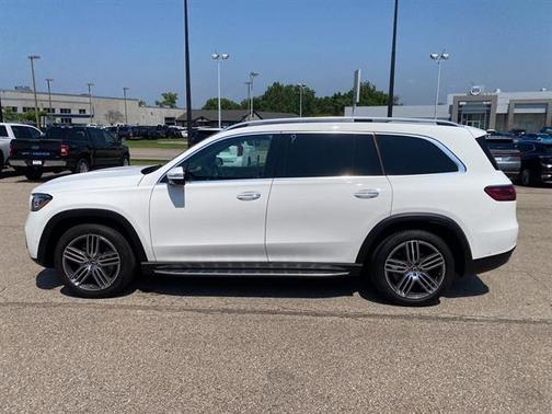 2024 Mercedes-Benz GLS 450 4MATIC