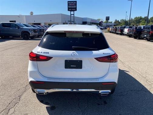 2025 Mercedes-Benz GLA 250 4MATIC