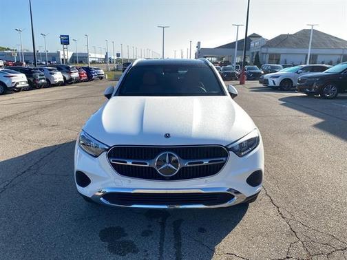 2025 Mercedes-Benz GLC 300 4MATIC