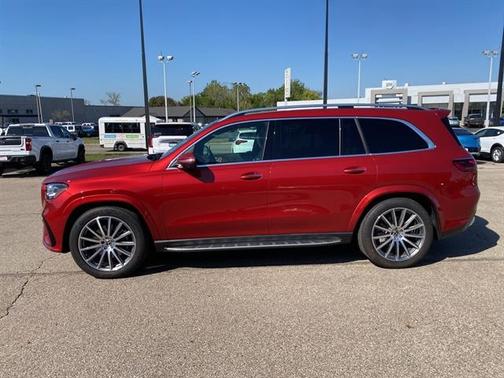 2025 Mercedes-Benz GLS 450 4MATIC