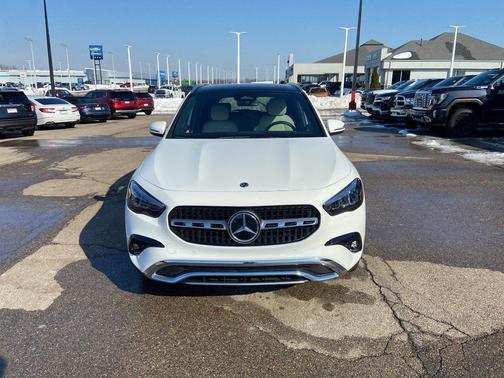 Polar White 2026 Mercedes-Benz GLA 250 4MATIC