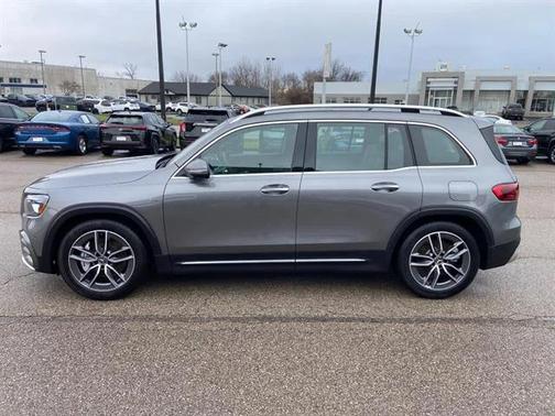 Mountain Grey Metallic 2026 Mercedes-Benz AMG GLB 35 4MATIC
