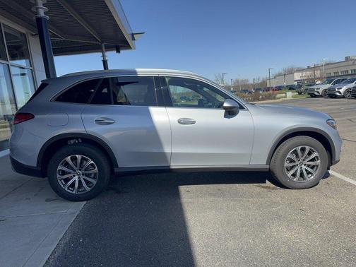 Cirrus Silver Metallic 2026 Mercedes-Benz GLC 300 4MATIC