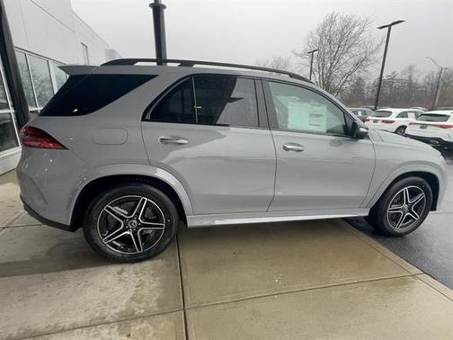 MANUFAKTUR Alpine Grey 2026 Mercedes-Benz GLE 350 4MATIC
