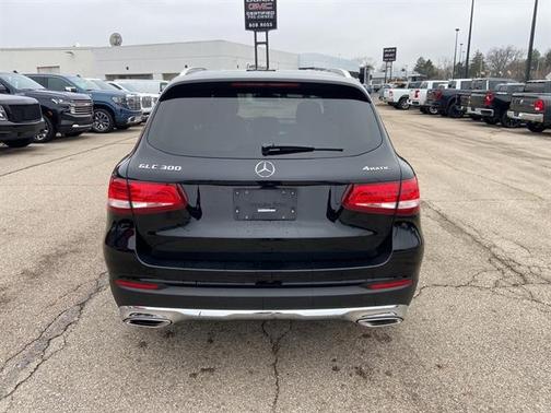 2017 Mercedes-Benz GLC 300 4MATIC