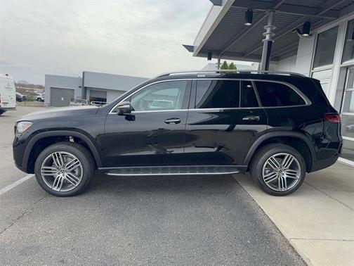 Black 2026 Mercedes-Benz GLS 450 4MATIC
