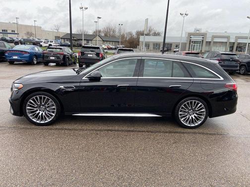 Obsidian Black Metallic 2026 Mercedes-Benz AMG E 53 E 4MATIC+