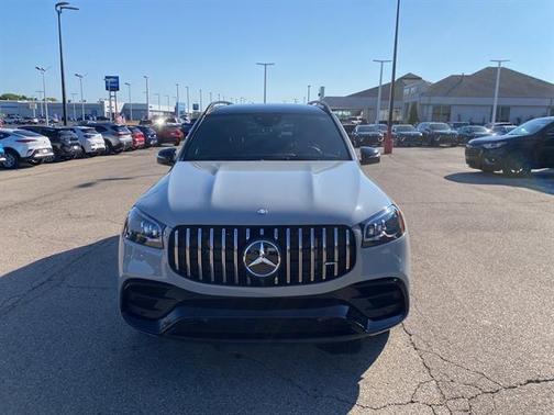 2025 Mercedes-Benz AMG GLS 63 Base
