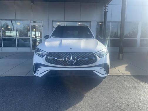 2026 Mercedes-Benz GLC 300 4MATIC