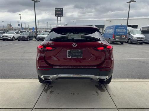 MANUFAKTUR Patagonia Red Metallic 2026 Mercedes-Benz GLA 250 4MATIC