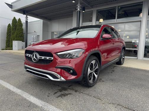 MANUFAKTUR Patagonia Red Metallic 2026 Mercedes-Benz GLA 250 4MATIC