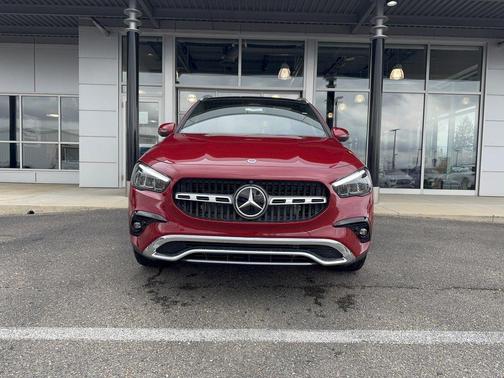 MANUFAKTUR Patagonia Red Metallic 2026 Mercedes-Benz GLA 250 4MATIC