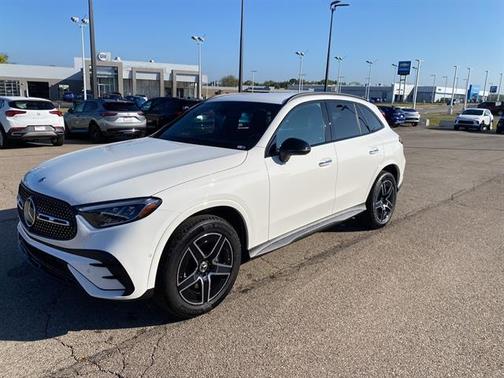 2025 Mercedes-Benz GLC 300 4MATIC