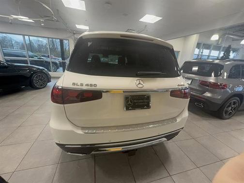 2025 Mercedes-Benz GLS 450 4MATIC