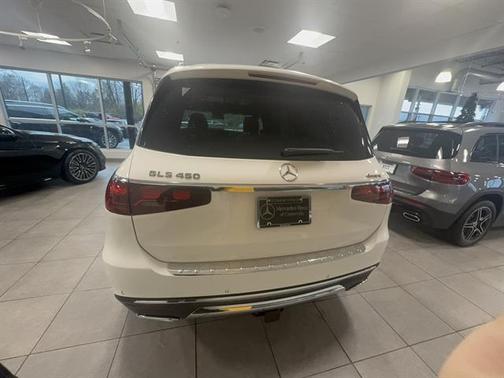 2025 Mercedes-Benz GLS 450 4MATIC