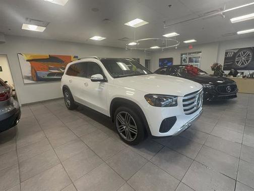2025 Mercedes-Benz GLS 450 4MATIC