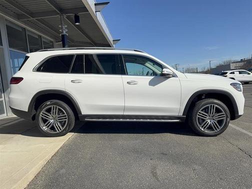 Polar White 2026 Mercedes-Benz GLS 450 4MATIC
