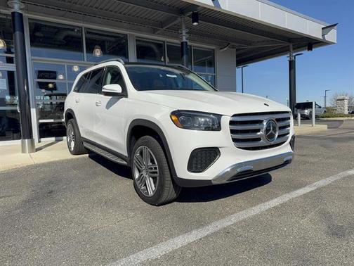 Polar White 2026 Mercedes-Benz GLS 450 4MATIC