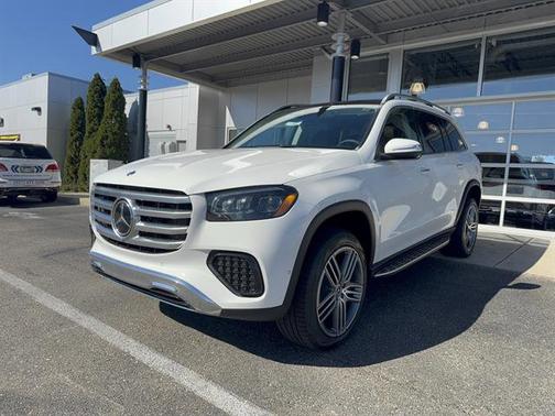 Polar White 2026 Mercedes-Benz GLS 450 4MATIC