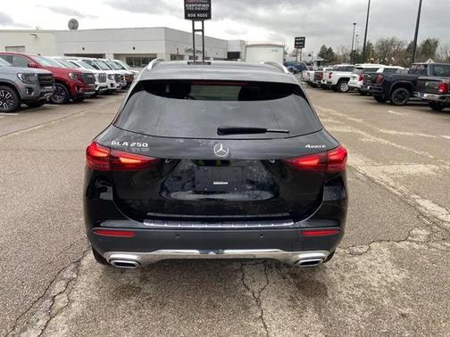 Night Black 2025 Mercedes-Benz GLA 250 4MATIC