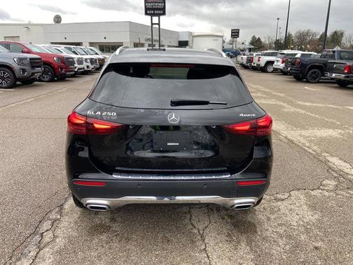 2025 Mercedes-Benz GLA 250 4MATIC