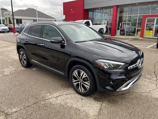 Night Black 2025 Mercedes-Benz GLA 250 4MATIC
