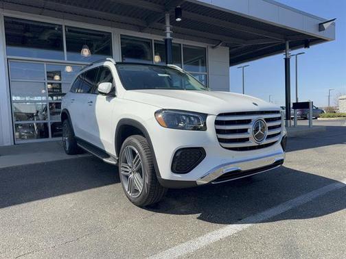 Polar White 2026 Mercedes-Benz GLS 450 4MATIC