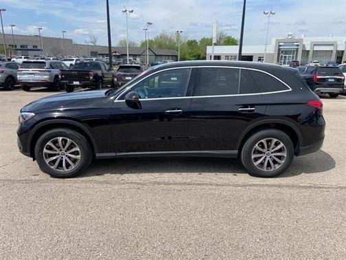 Black 2026 Mercedes-Benz GLC 300 4MATIC