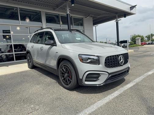 MANUFAKTUR Alpine Grey 2026 Mercedes-Benz AMG GLB 35 4MATIC