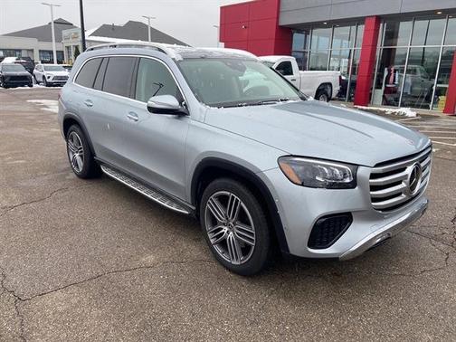 2025 Mercedes-Benz GLS 450 4MATIC