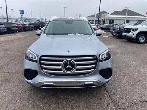 2025 Mercedes-Benz GLS 450 4MATIC