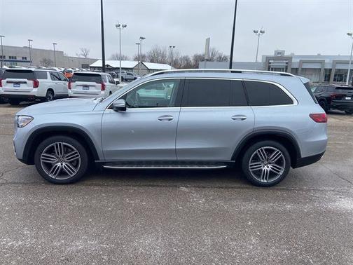 2025 Mercedes-Benz GLS 450 4MATIC