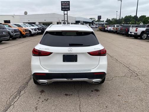 2021 Mercedes-Benz GLA 250 Base 4MATIC