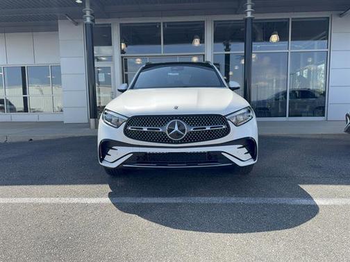Polar White 2026 Mercedes-Benz GLC 300 4MATIC
