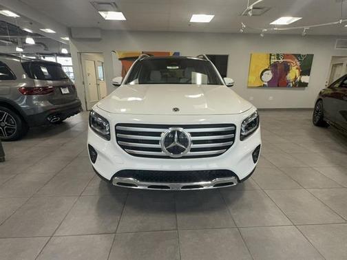 Polar White 2025 Mercedes-Benz GLB 250 4MATIC