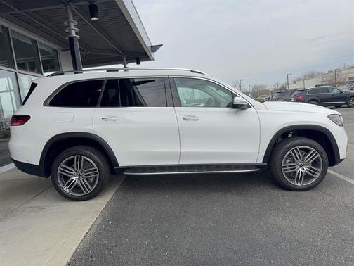 Polar White 2026 Mercedes-Benz GLS 450 4MATIC