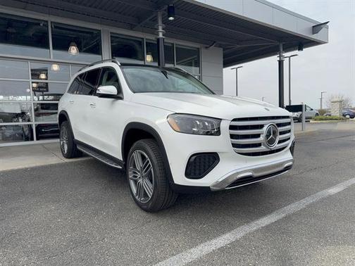Polar White 2026 Mercedes-Benz GLS 450 4MATIC