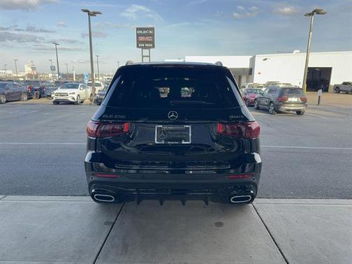 2025 Mercedes-Benz GLB 250 4MATIC