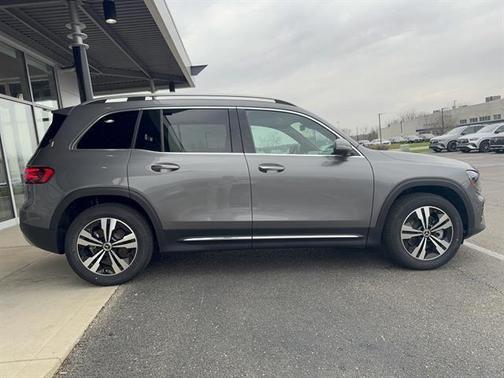 Mountain Grey Metallic 2026 Mercedes-Benz GLB 250 4MATIC