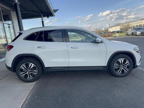 Polar White 2025 Mercedes-Benz GLA 250 4MATIC