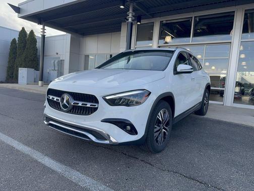 Polar White 2025 Mercedes-Benz GLA 250 4MATIC