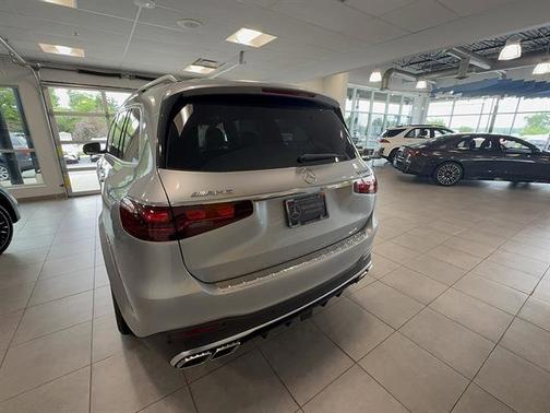 Cirrus Silver Metallic 2026 Mercedes-Benz AMG GLS 63 Base