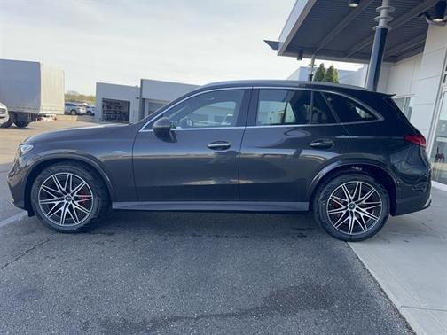Graphite Grey Metallic 2026 Mercedes-Benz AMG GLC 43 4MATIC