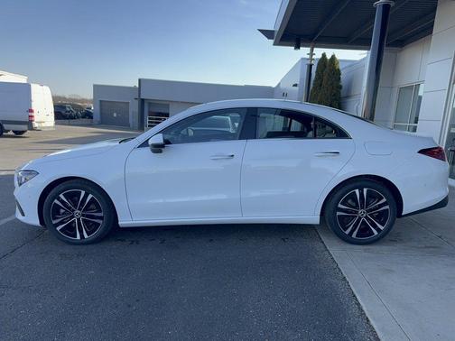 Polar White 2026 Mercedes-Benz CLA 250 4MATIC