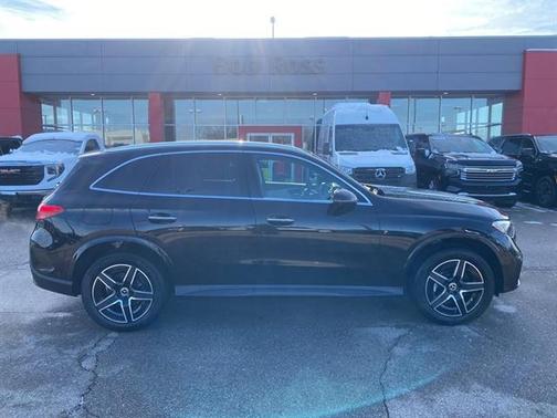 2025 Mercedes-Benz GLC 300 4MATIC