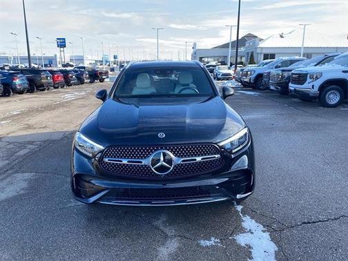 2025 Mercedes-Benz GLC 300 4MATIC