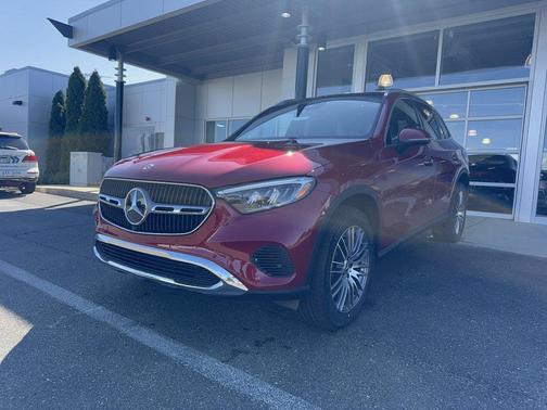 MANUFAKTUR Patagonia Red Metallic 2026 Mercedes-Benz GLC 300 4MATIC
