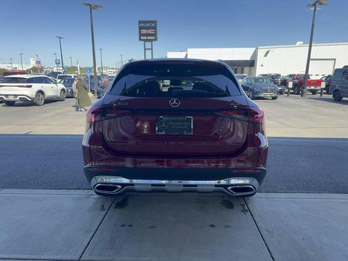 MANUFAKTUR Patagonia Red Metallic 2026 Mercedes-Benz GLC 300 4MATIC
